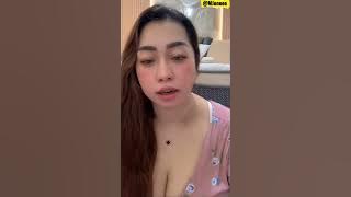 Tante lagi pengen di kamar aja