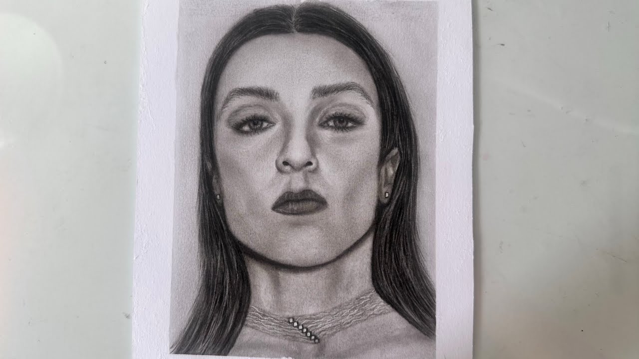 Charcoal Portrait of Fatemeh (Merve Dizdar) | “Bakht-e Padshah” Series