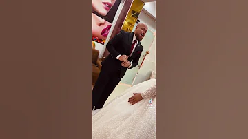 زواج الفنان أحمد الطيب بس شوفوا شلون يغني الها 