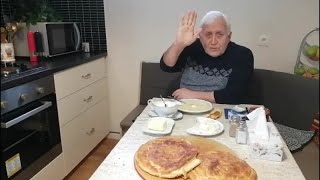 видео: КУМЫКСКАЯ КУХНЯ.БУЛАМУКЪ ИЛИ ТАХАНА-СТАРИННОЕ БЛЮДО У КУМЫКОВ СО ДНЯ СОЗДАНИЯ ЧЕЛОВЕЧЕСТВА.QUMUKLAR. картинка: КУМЫКСКАЯ КУХНЯ.БУЛАМУКЪ ИЛИ ТАХАНА-СТАРИННОЕ БЛЮДО У КУМЫКОВ СО ДНЯ СОЗДАНИЯ ЧЕЛОВЕЧЕСТВА.QUMUKLAR.