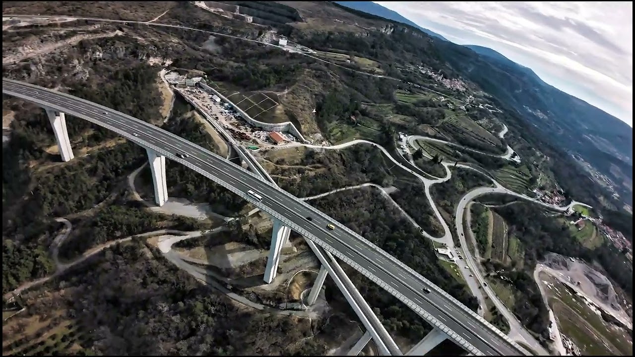 “Above Črni Kal” #CrniKal #ViaduktCrniKal #Slovenia#CinematicDrone #DroneSlovenia #AerialMood#4k 