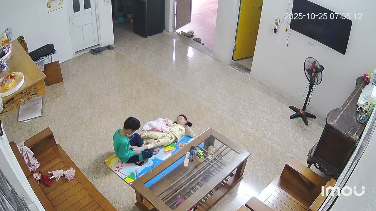 Anh trai và em gái