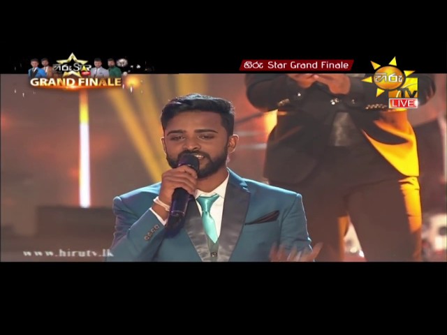 Mangala Deneks Wins Hiru Star Crown