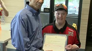 McDonald's worker in Lincoln Park retires after 25 years