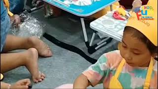 Lomba Menghias Cup Cake di toko emas Wahyu Redjo