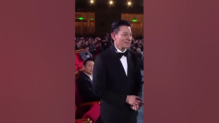 劉德華和陳道明在金雞獎頒獎晚會再聚首，兩人曾經合作過無間道，兩位都是娛樂圈最頂尖的，你們覺得誰的地位更高呢？ - 天天要聞