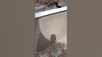 Wet dashing concrete block retaining wall #scotland #wetdash #roughcast