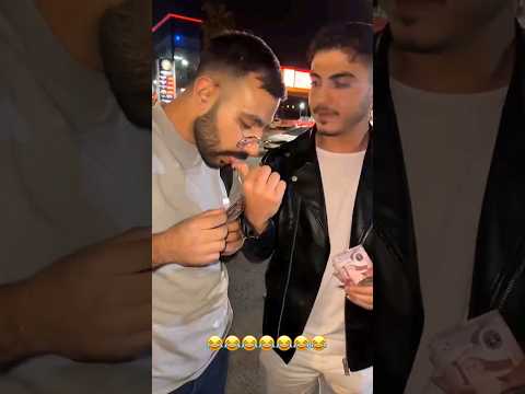 بدهم يعزموني بفلوسي