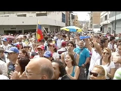 Video: Il Bilancio Delle Vittime Aumenta Nelle Proteste Politiche Del Venezuela