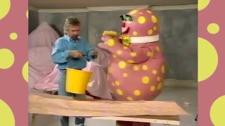 DIY with Mr Blobby