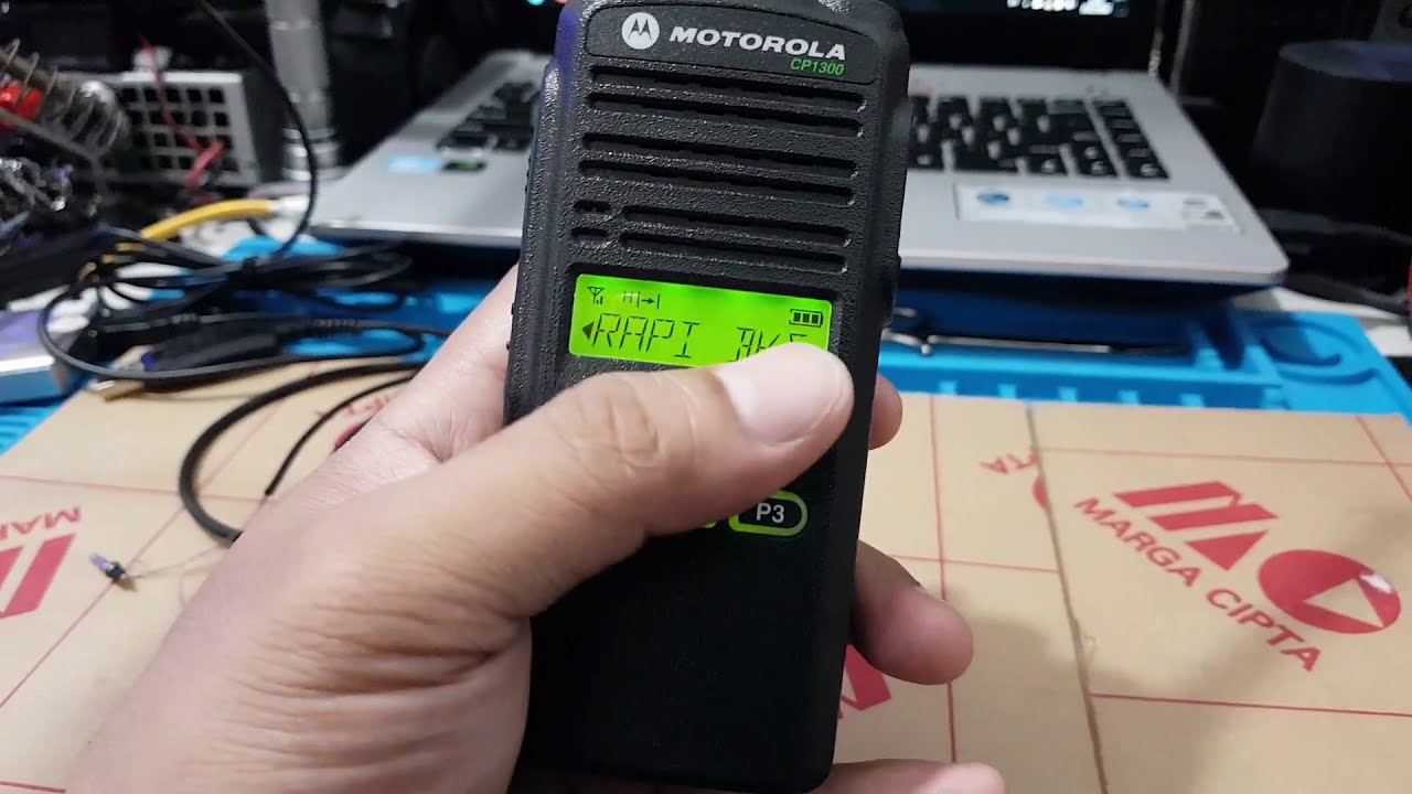 #CP1300 #MOTOROLA HOW TO PROGRAM MOTOROLA CP1300 WITH CHINESE RADIO DATA CABLE
