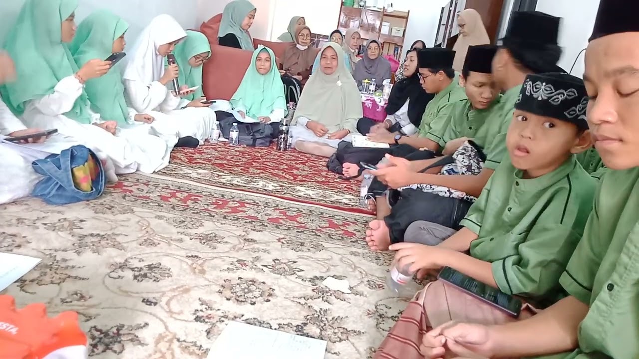 MKU-Do'a bersama Donatur Dermawan Hj. Uti Samijati S.Pd (Bag ke-1)