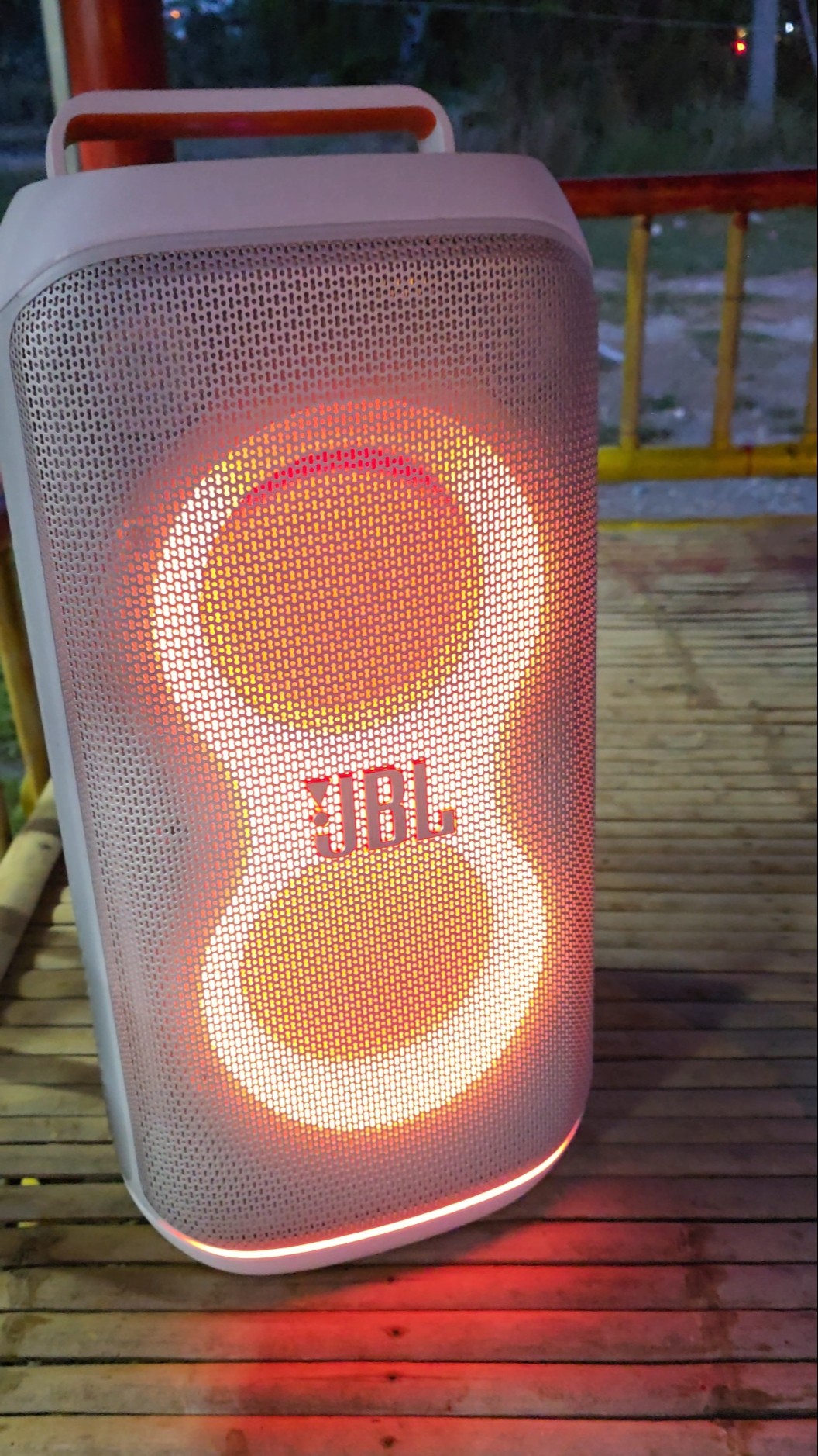 Try connecting the JBL 120 for clear sound. #factoryengineering