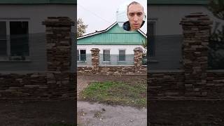 Каменный забор готов. Осталось только Ковка