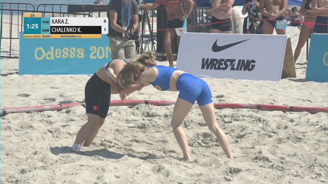 Round 2 Women's BW - 50 kg: Z. KARA (TUR) v. K. CHALENKO (UKR)