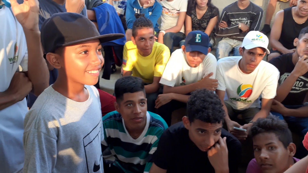 😱 INCREÍBLE NIÑO DE 10 AÑOS EN SU PRIMERA BATALLA DE RAP // COMBATE RAP ...