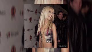Genie In a Bottle - Christina Aguilera ╰☆╮ Speed Up Resimi