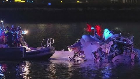 Officials recover remains of all victims of deadly plane crash near DC