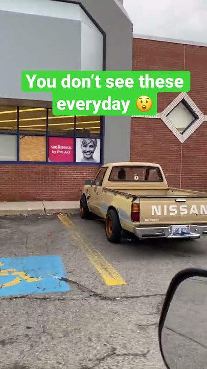 Old School Nissan Datsun Truck!🦈 #nissan #datsun #720