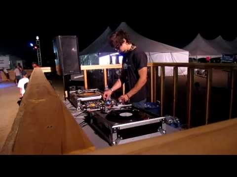 Andrew VanWyngarden DJ Set Coachella Roller Derby 2011