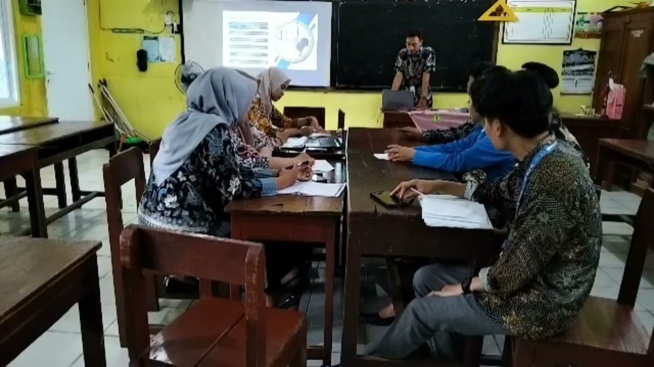 Pemaparan DAPODIK_SD Negeri Beji 02