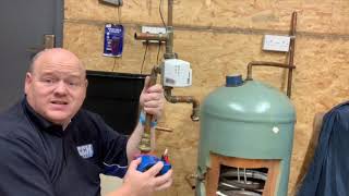 Plumbing - How Does a Hot Water Cylinder Work ?