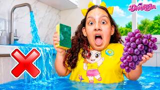 Maria Clara aprende a Importância de não gastar água com Boneca MC Divertida