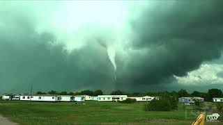 Live Storms Media Coverage of Madill Tornado 4-22-20 #GCA20200422