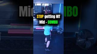 Why do i get hit mid combo ? #boxing #boxingcoach #boxingtips #boxingtraining #boxingtutorial #howto