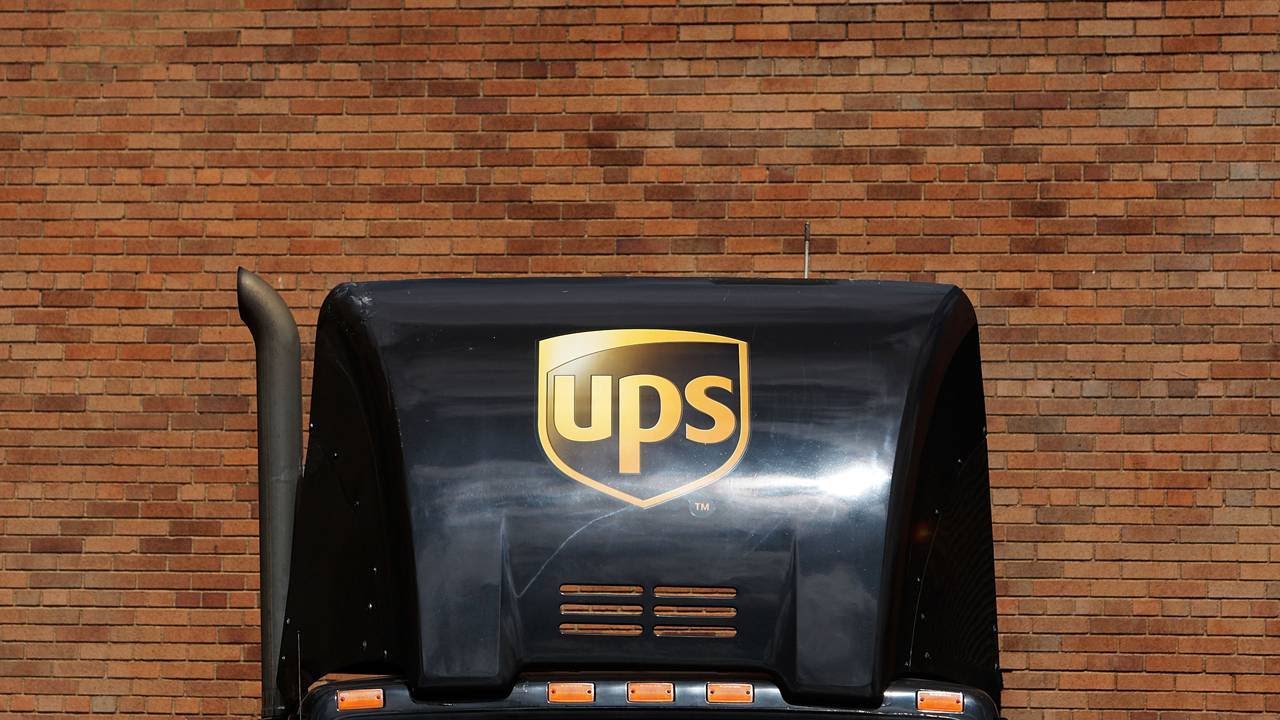 UPS Beats Earnings Estimates Despite Revenue Drop & Strong Dollar