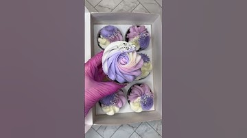 Rainbow cupcake design.. whipped cream decoration .1M nozzle design #cake #shortvideo..#cakedesign