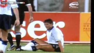Gary Lineker poos himself at World Cup 1990