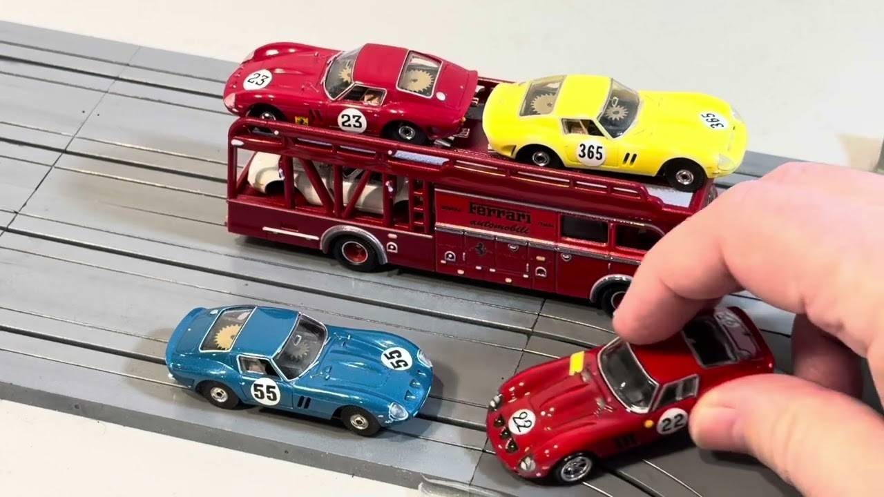 Грузовик Hot Wheels Ferrari Hauler + кузова для гоночных автомобилей GT Slot Car Replica