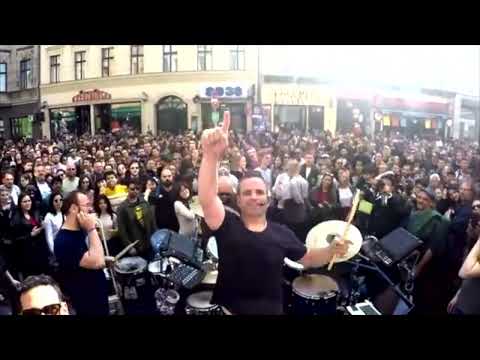 Oded Kafri , DJ of the drums