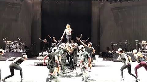Jennifer Lopez Dinero Rehearsal - Billboard Performance