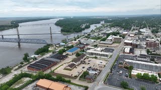 Drone 360 Above Quincy, Illinois