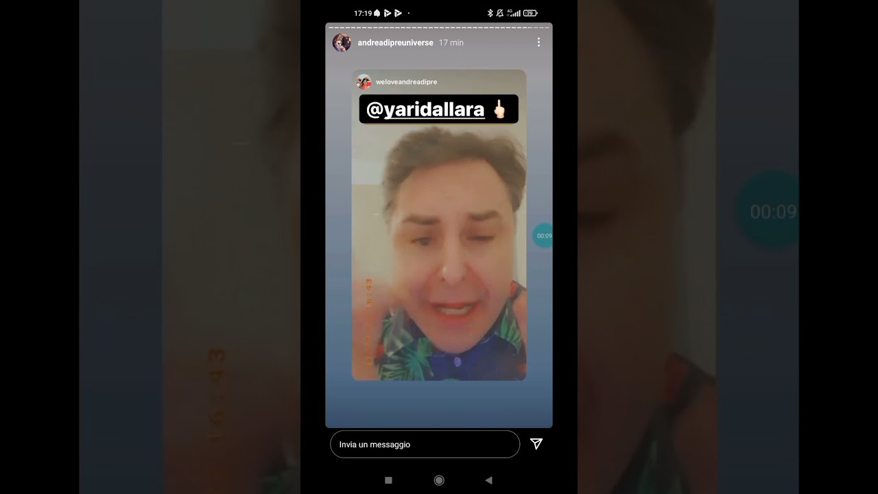 Il critico d'arte Andrea Diprè grida contro Yaridallara e si mette a piangere (Reupload).