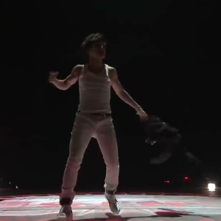 PARK JIMIN RIPPING HIS VEST IN MAMA 2014 WILL FOREVER BE ICONIC💥🗣️🖤 #jimin #bts #btsarmy #btsshorts