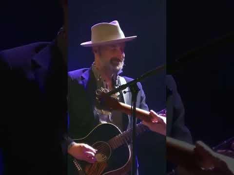 The ancient art of weaving with Oliver Wood… 🪣☔️