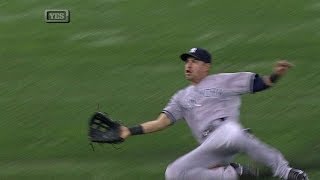 NYY@TB: Ellsbury makes a nice inning-ending catch