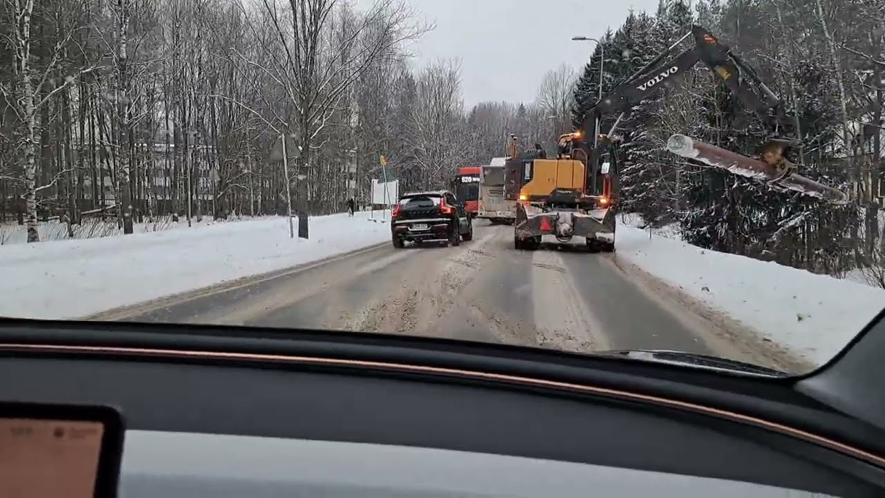 Tesla FSD driving in Finland