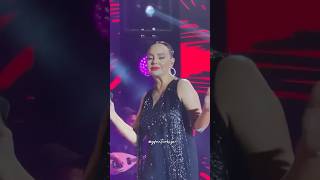 Ebru Gündeş, Bir Sebebi Var