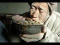 В гостях у китайской бабушки. Бабушка готовит лапшу