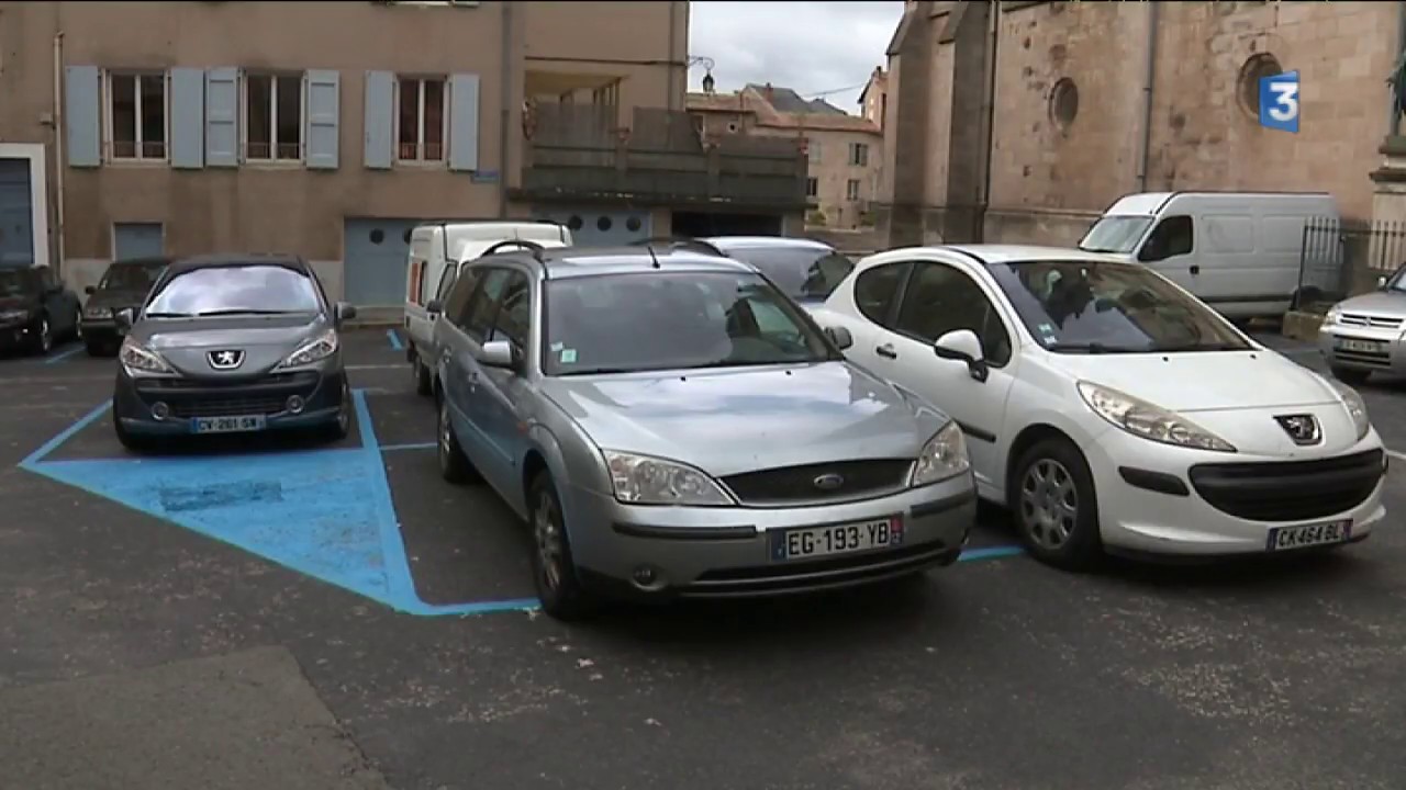 Le stationnement en centre-ville devient gratuit à Saint-Affrique (Aveyron)