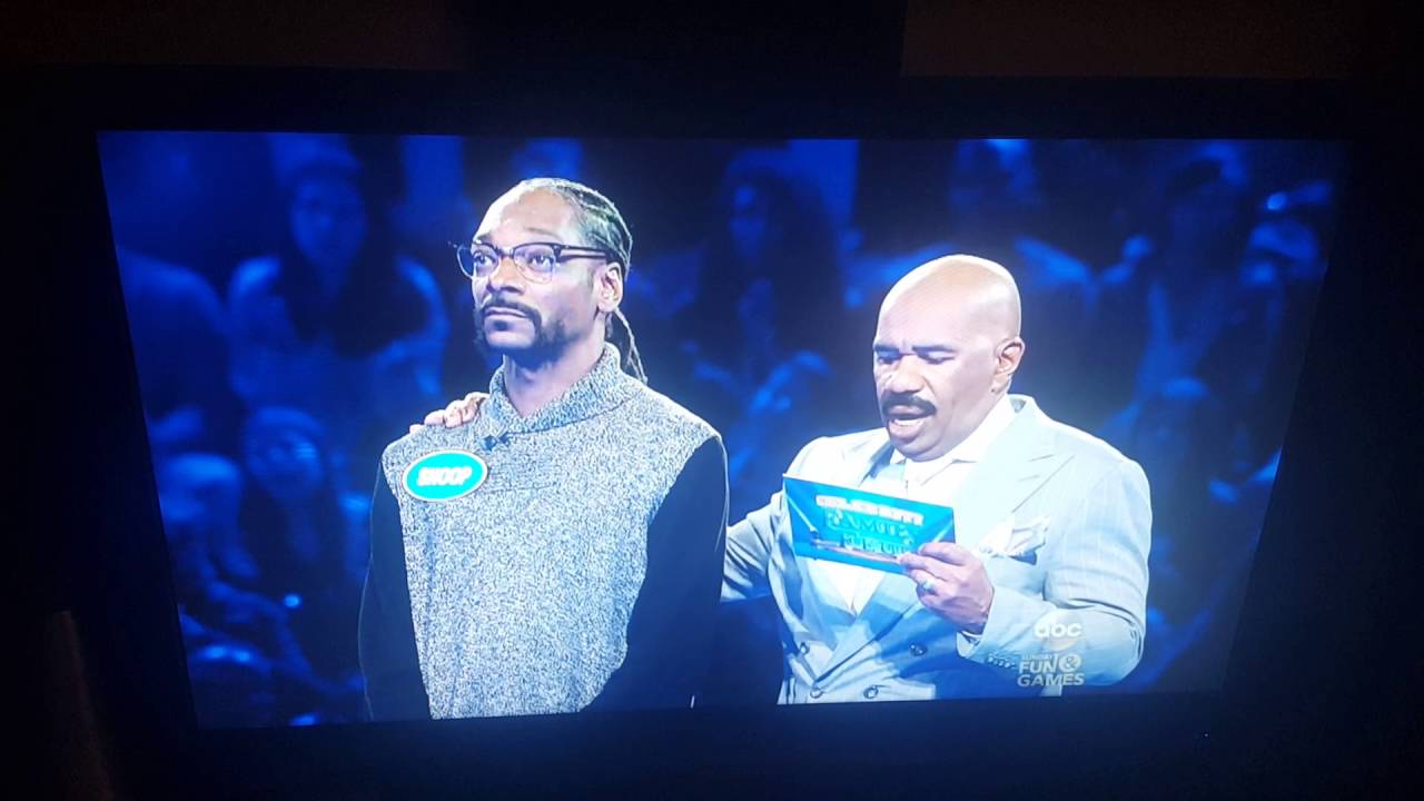 Snoop Doggy Dog on Family Feud says "pie in the horse" YouTube