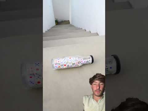 بادکنک ها بطری های شیشه ای چیزهای ترد و نرم خردکننده  رضایت بخش موسیقی بطری های غلتکی هوا