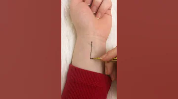 B Letter Mehndi Design رسم حروف انجليزية بالحنة بطريقة سهلة وبسيطة 