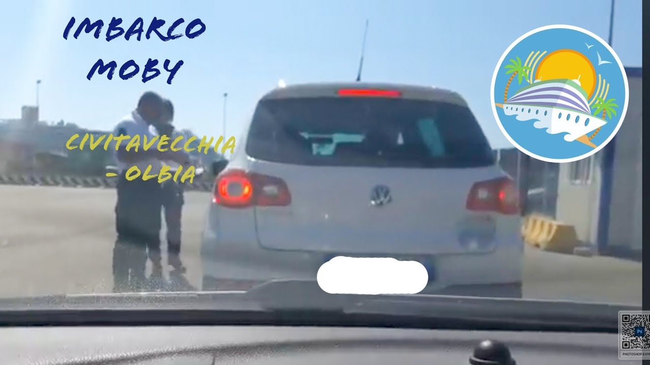 Ci fermano per un controllo Moby Aki imbarco da Civitavecchia per Olbia 2/9/2016 HD
