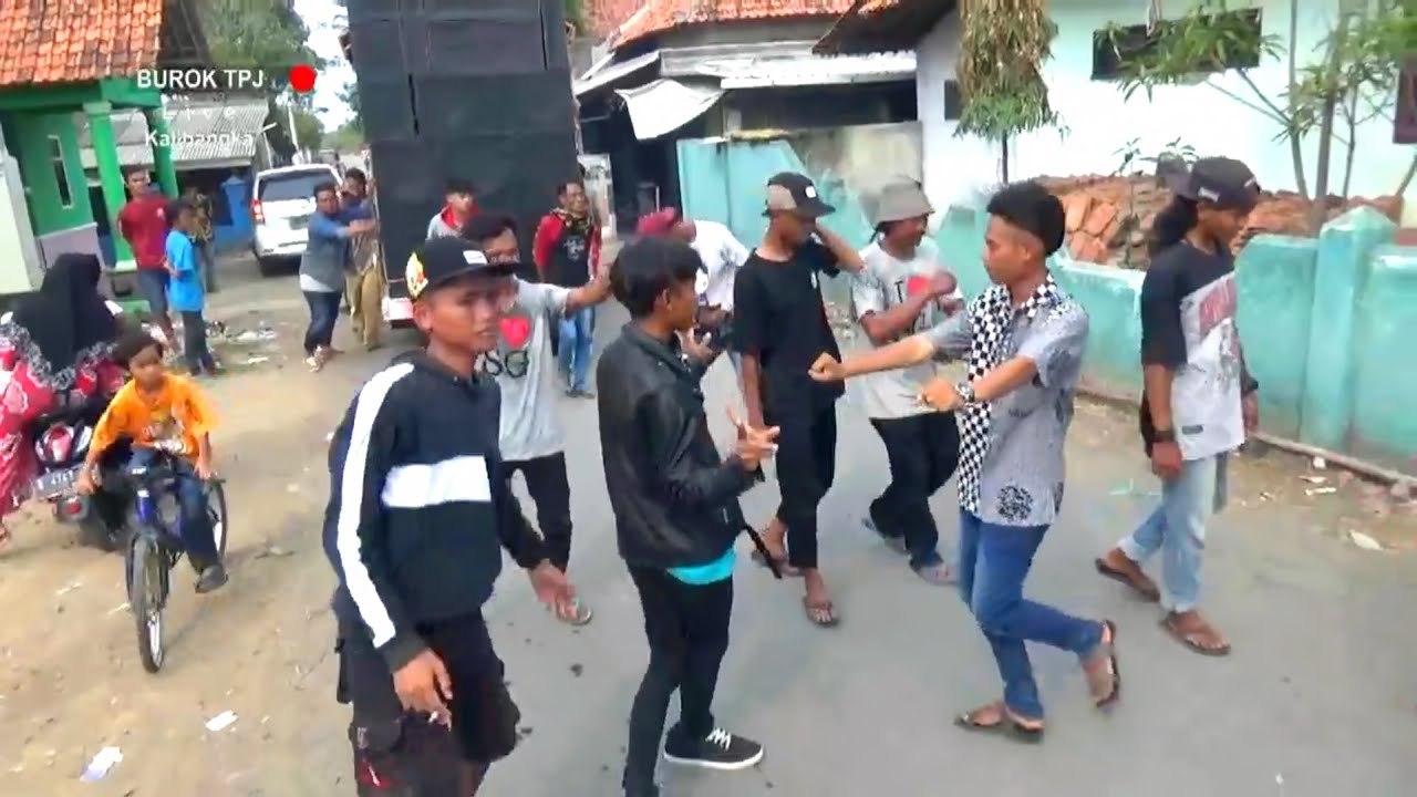 Burok TPJ Live Ds. Rawaurip  Pangenan Cirebon