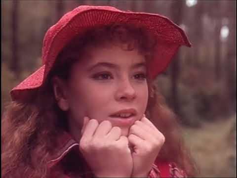 Bye Bye Chaperon Rouge / Bye Bye red riding hood YouTube